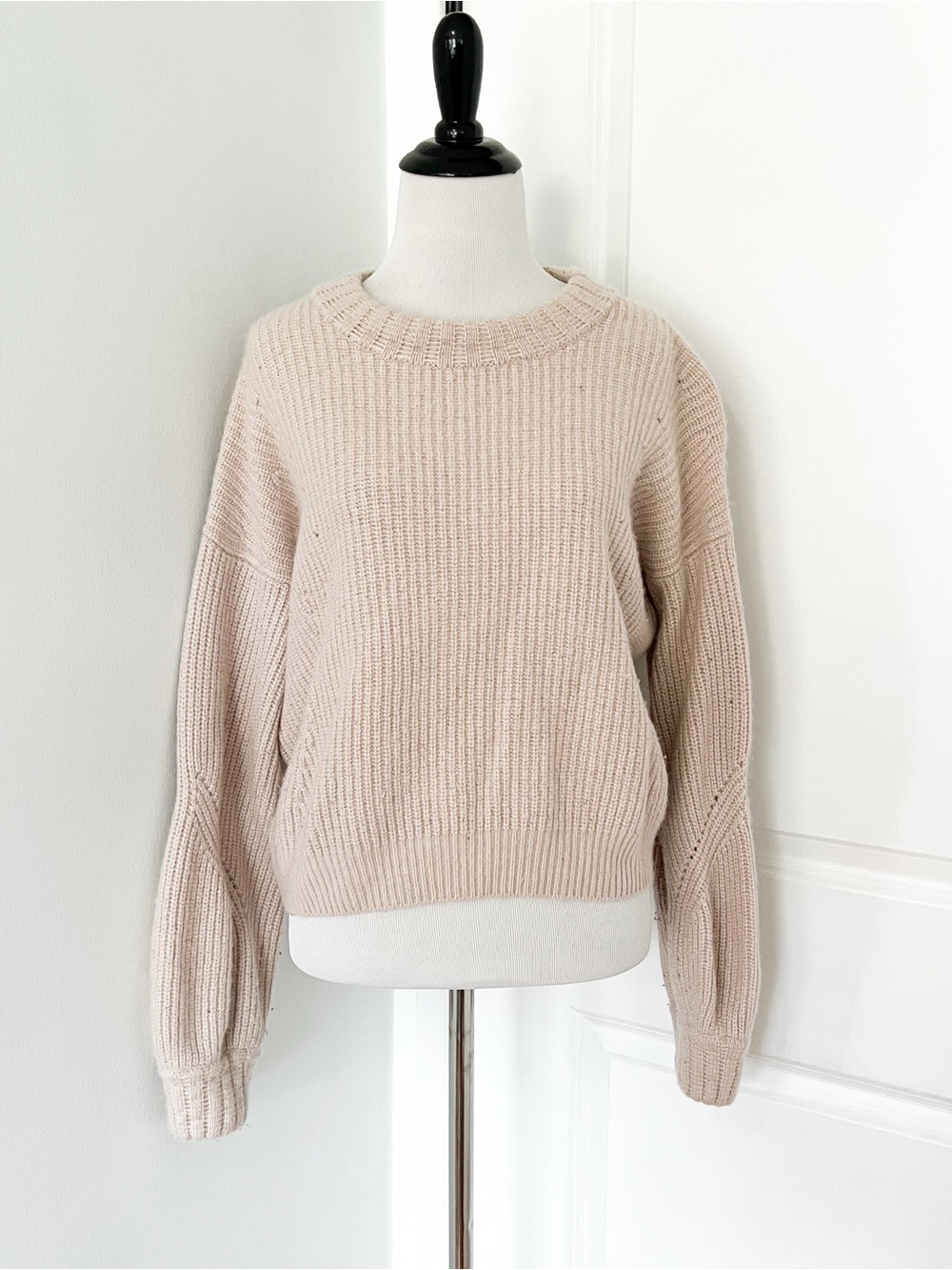 Athleta Cashmere Wool Cozy Ribbed Crewneck Sweater in Beige Pink